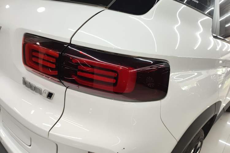 Used Geely Auto icon 2023 1.5TD Chocolate Smoothie Edition Right Rear Taillight