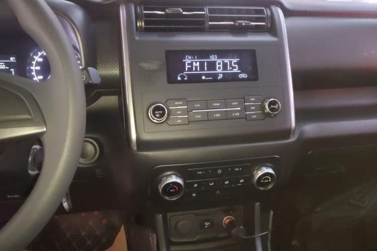 Used CHANGAN OSHAN X70A 2018 1.5L Manual Standard Edition