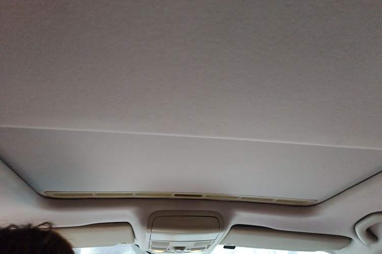 Used Volkswagen Sagitar 2014 Revised Version 1.6L Automatic Comfort Edition Headliner