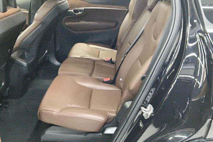 Used Volvo XC90 2021 B5 SmartDrive Luxury Edition 5-seater Left Rear Seat