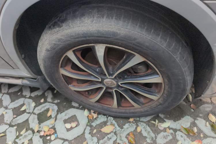 Used Zotye SR7 2016 1.5T CVT Cube Heart Edition China V Standard