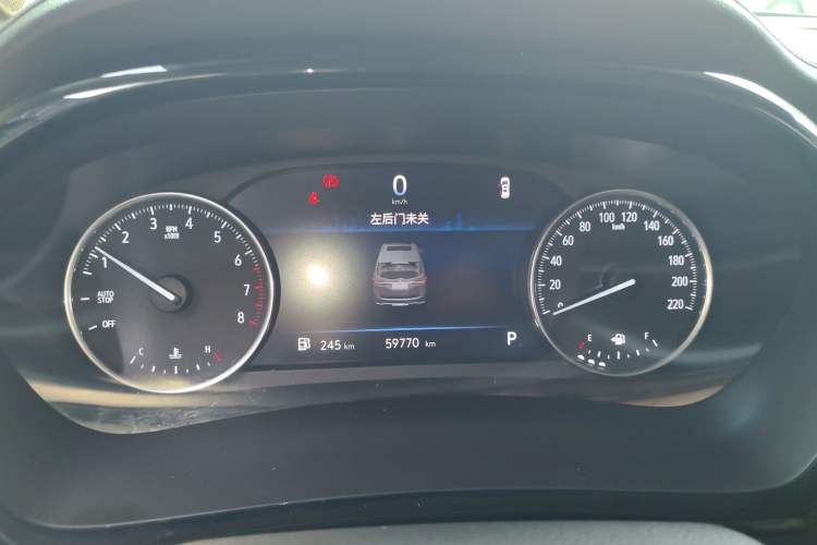 Used Buick GL8 2023 Facelifted Land Cruiser Executive Luxury Version
