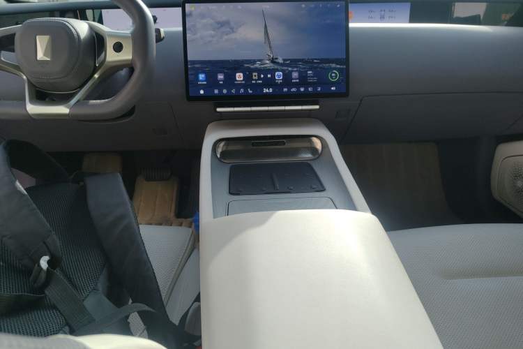 Used Avatr 12 2024 700 Three-Laser Rear-Wheel Drive Luxury Edition
