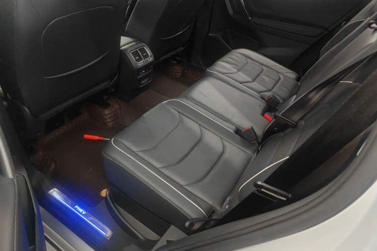 Used Volkswagen Tiguan L New Energy 2020 430 PHEV Plug-in Hybrid Flagship Edition Left Rear Seat