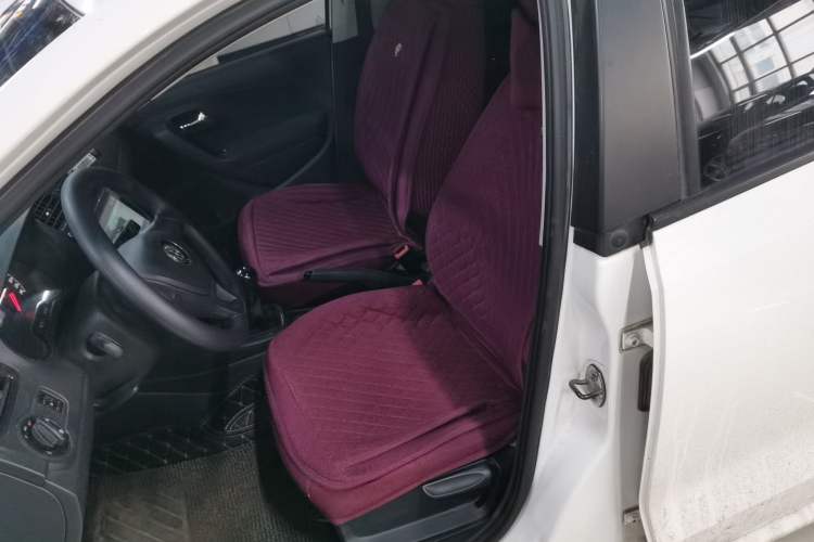 Used Volkswagen Polo 2016 1.4L Manual Fashion Model