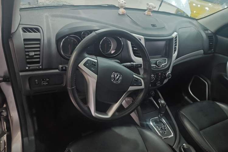 Used Changan CS35 2015 1.6L Automatic Luxury Model China IV Standard