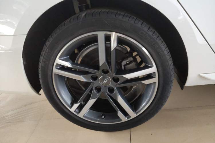 Used Audi A4L 2020 40 TFSI Fashion Dynamic Model Right Rear Wheel Hub