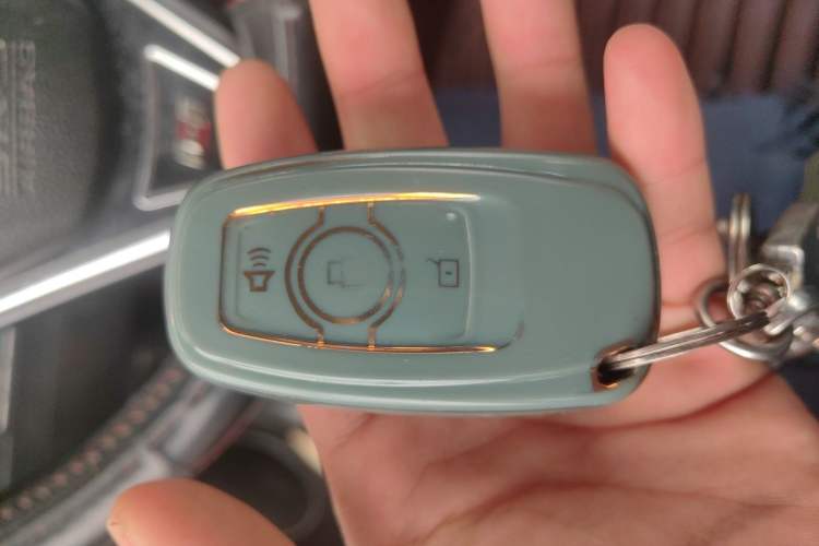 Used Haval H6 2017 Red-Label Sport Edition 1.5T Manual Two-Wheel Drive Elite Model Vehicle Key