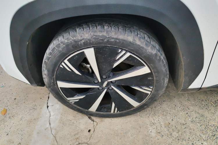 Used Geely Auto FX11 2023 2.0TD DCT Prestige Edition
