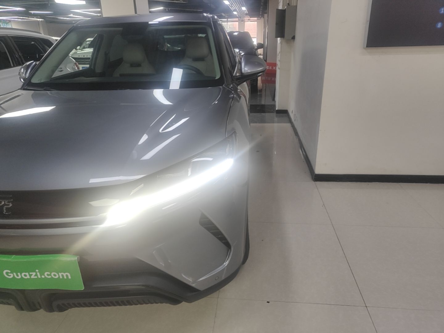 BYD Yuan UP 2024 301KM Leading Edition — снимка 8
