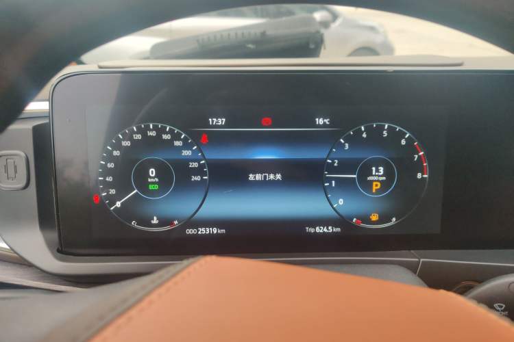 Used Juntian Black Warrior Youth 2025 2.0T Gasoline Top-of-the-Line Version Instrument Cluster