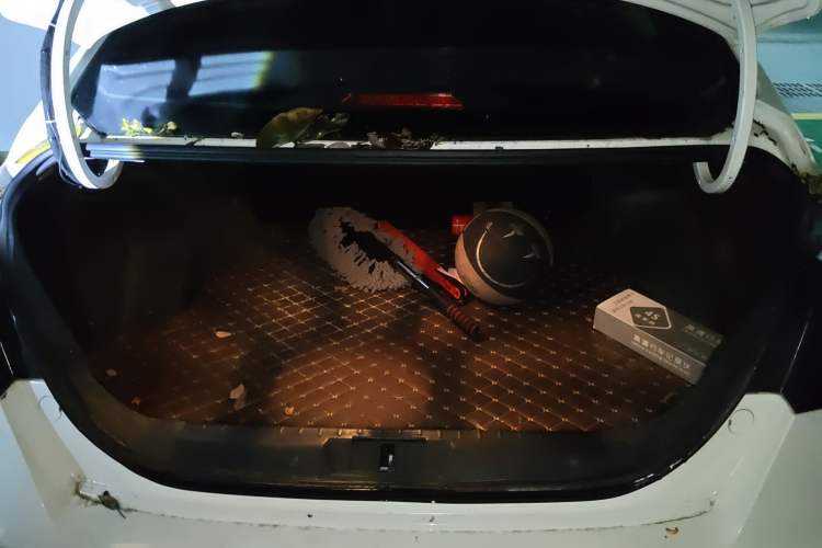 Used Geely Auto Emgrand 2019 Leading Edition 1.5L CVT Upward Asian Games Edition China V Trunk