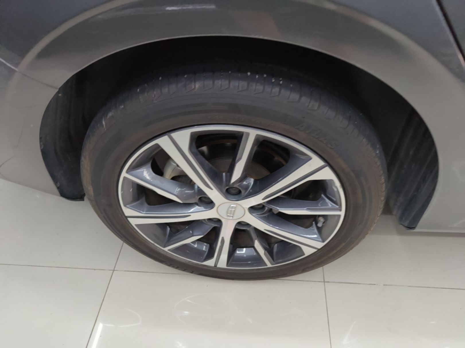 Geely Auto Emgrand 2022 4th Generation 1.5L CVT Luxury Model - Premium — снимка 11