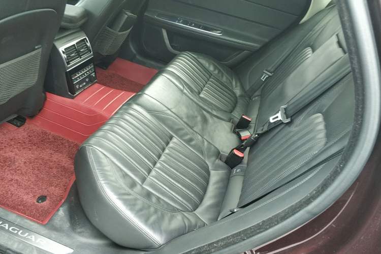 Used Jaguar XFL 2018 XFL 3.0 SC 340 PS Luxury Edition