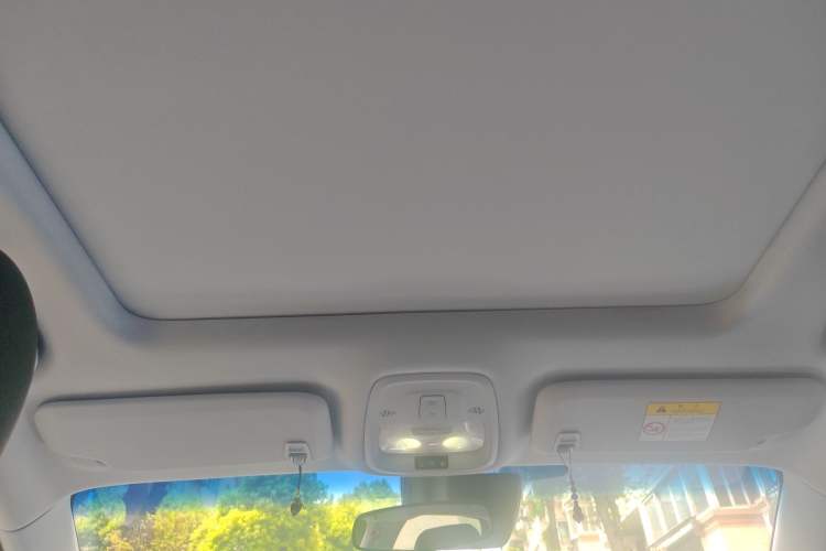 Used Buick Velite 6 2022 Plug-in Hybrid Connected Smart Model Headliner