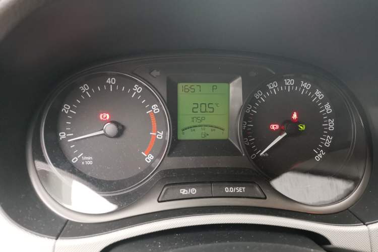 Used Skoda Fabia 2015 1.4L Automatic Front-Drive Model
