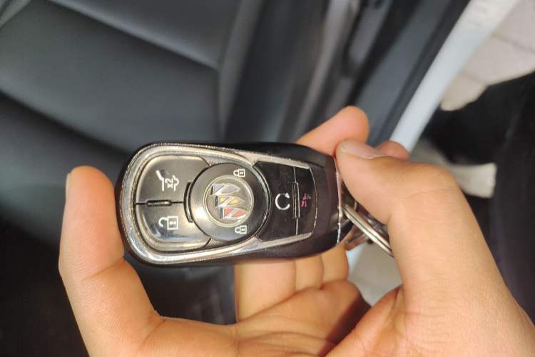 Used Buick Enclave 2020 28T Two-Wheel Drive Luxury Version