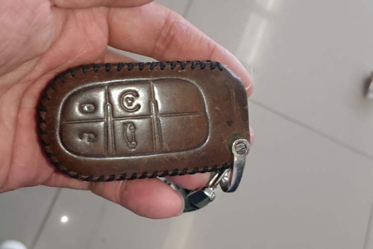 Used Jeep Cherokee 2016 2.0L Superior Edition
