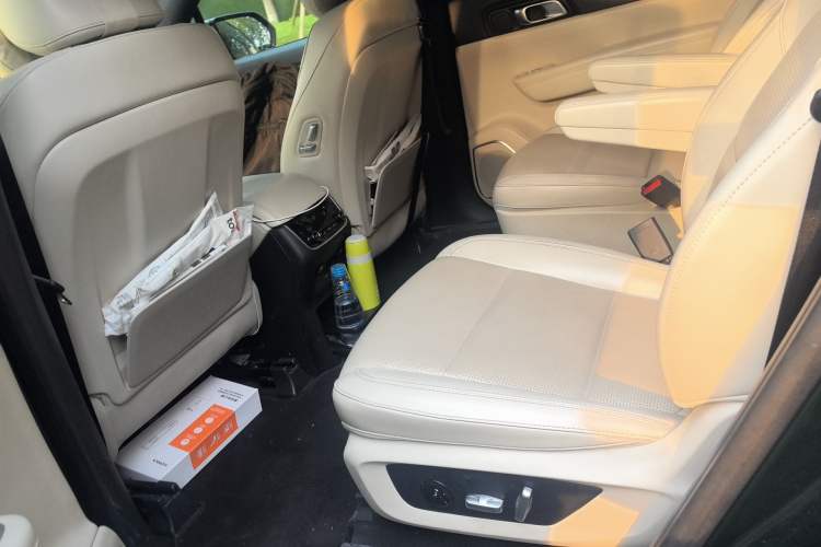 Used Li Auto ONE 2021 Extended-Range 6-Seater Version Left Rear Seat