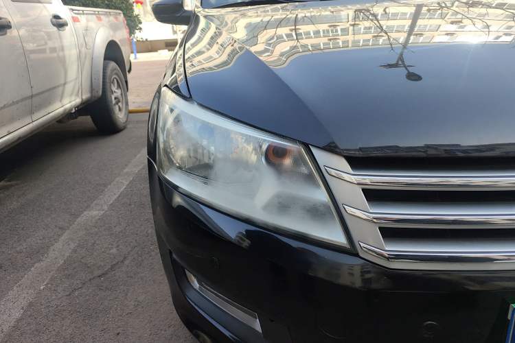 Used Volkswagen Santana 2013 1.4L Manual Comfort Edition Right Front Headlight