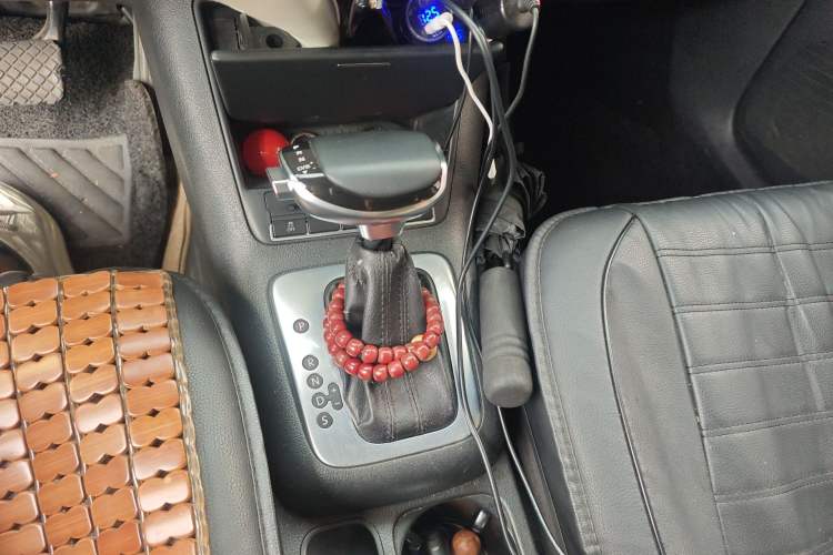 Used Volkswagen Tiguan 2012 1.8TSI Automatic Two-Wheel Drive Urban Edition Gear Lever