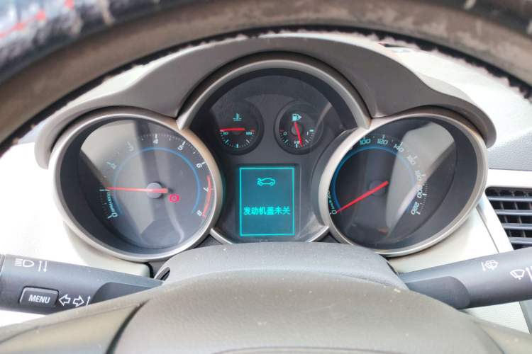 Used Chevrolet Cruze 2015 1.5L Classic SL MT Instrument Cluster