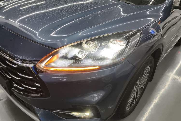 Used Ford Escape 2020 EcoBoost 245 Four-Wheel Drive Titanium Edition
