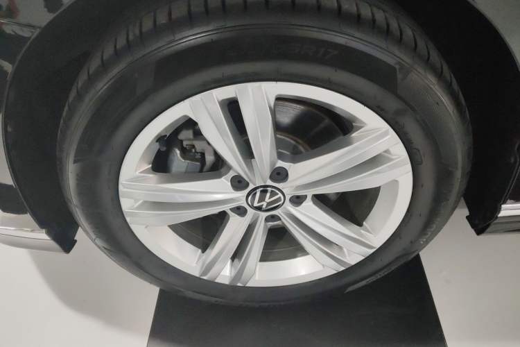 Used Volkswagen Magotan 2023 2 Million Units Limited-Edition 280TSI DSG Comfort Version