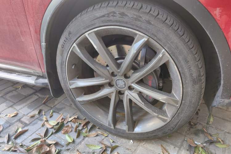 Used BYD Tang New Energy 2018 DM 2.0T All-Wheel Drive Smart Connectivity Luxury Model 7 Seats China V Emission Standard Right Front Wheel Hub