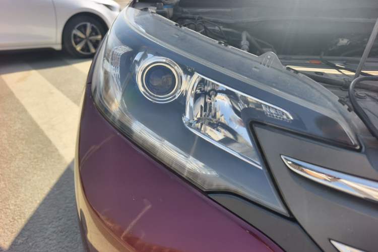 Used Honda CR-V 2012 2.4L four-wheel drive luxury version Right Front Headlight