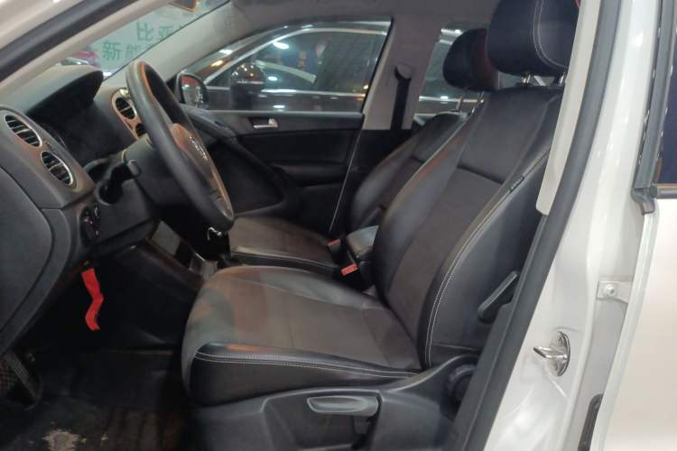 Used Volkswagen Tiguan L 2016 300TSI Automatic Two-Wheel Drive Trend Edition
