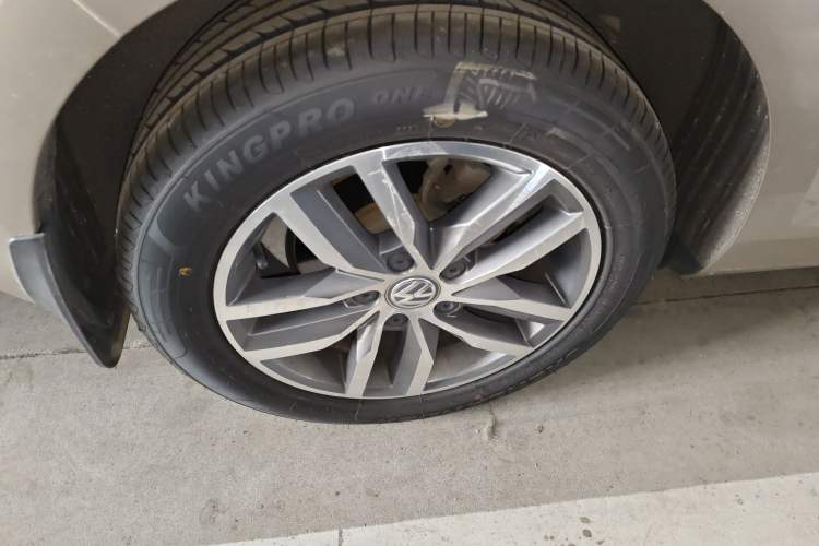 Used Volkswagen Golf 2016 230TSI Automatic Luxury Version
