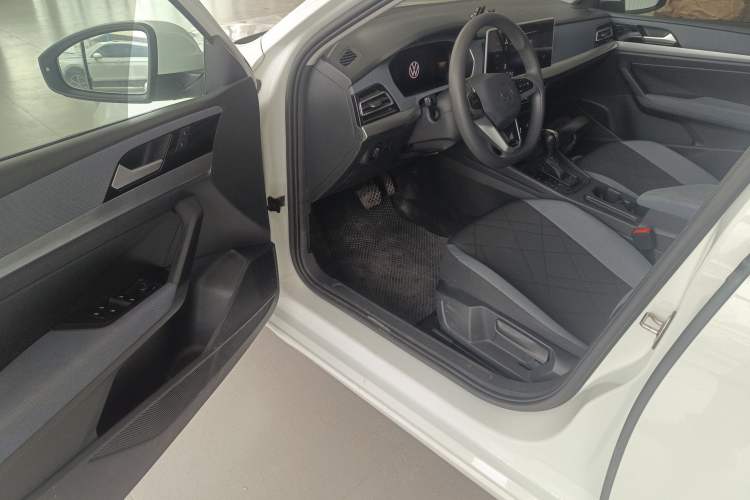 Used Volkswagen Lavida 2024 1.5L Automatic DeYi Edition