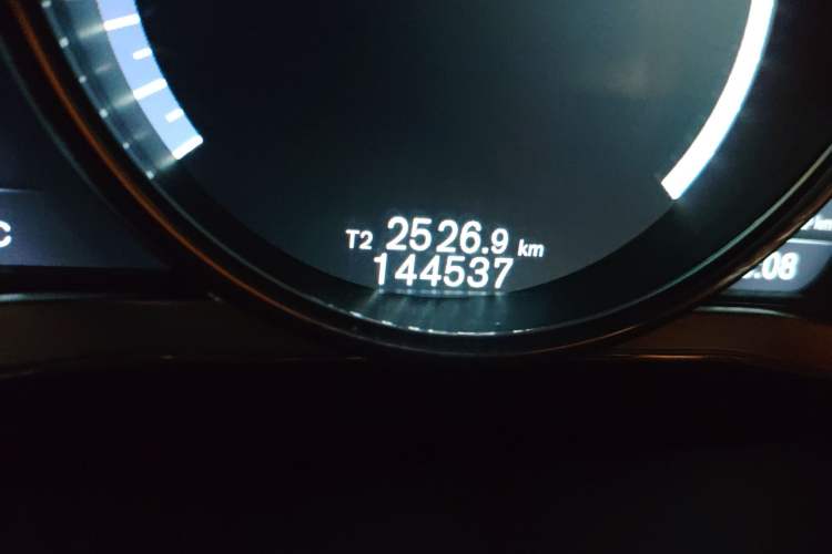 Used Volvo S60 2016 S60L T5 Intelligent Drive Edition Odometer Close Up