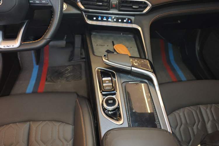 Used CHANGAN UNI-T 2022 1.5T Sport Edition Premium Version Gear Lever