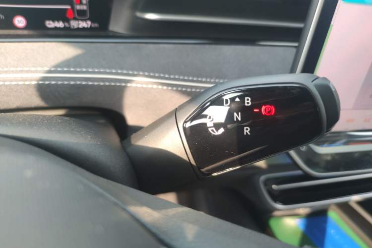 Used Volkswagen ID.7 VIZZION 2024 PRO Model Gear Lever