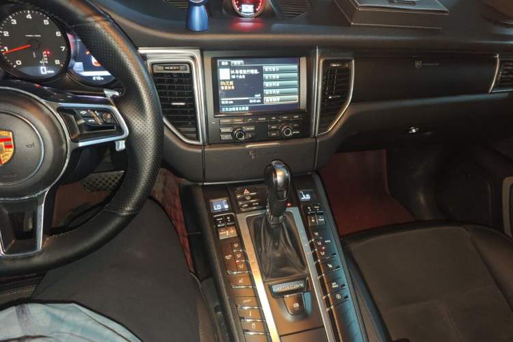 Used Porsche Macan 2014 Macan 2.0T
