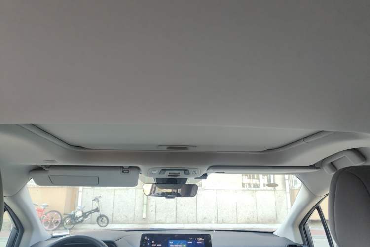 Used Toyota Granvia 2023 2.5L Hybrid Prestige PLUS Edition