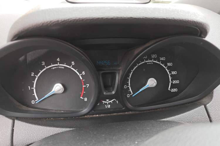 Used Ford EcoSport 2013 1.5L Automatic Fashion Model