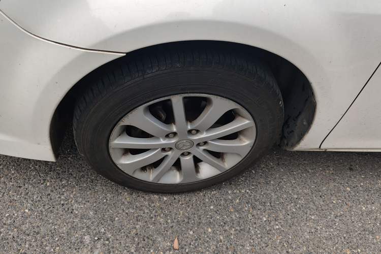 Used Mazda 6 2013 2.0L Automatic Fashion Edition Right Front Wheel Hub