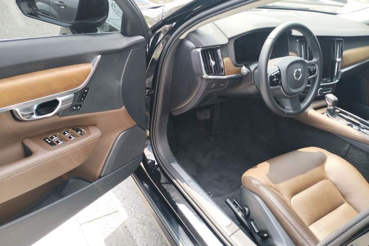 Used Volvo S90 2020 Facelifted T5 Zhiyi Luxury Edition