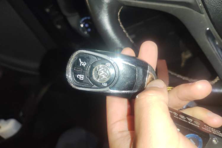 Used Buick Envision 2017 28T Four-Wheel Drive Elite Model Vehicle Key