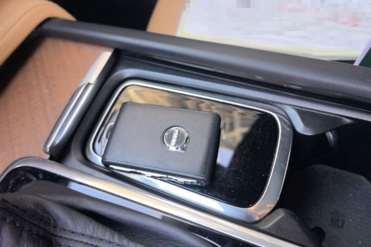 Used Volvo XC90 2019 T6 Zhiyi Edition 7-Seater China VI Standard
