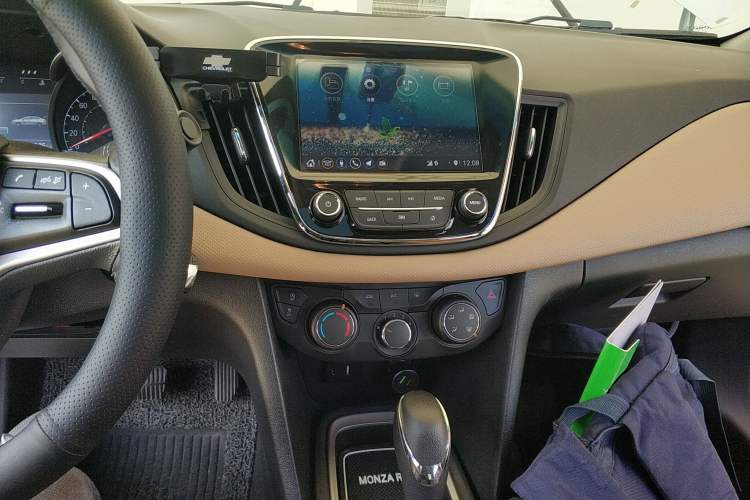 Used Chevrolet Monza 2021 320 Automatic Enjoyment Sunroof Edition