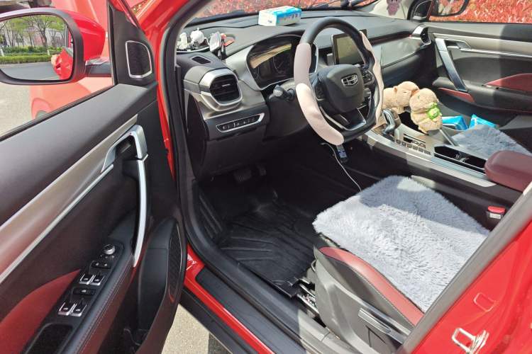 Used Geely Auto Coolray 2020 Facelift 240T DCT Hunter