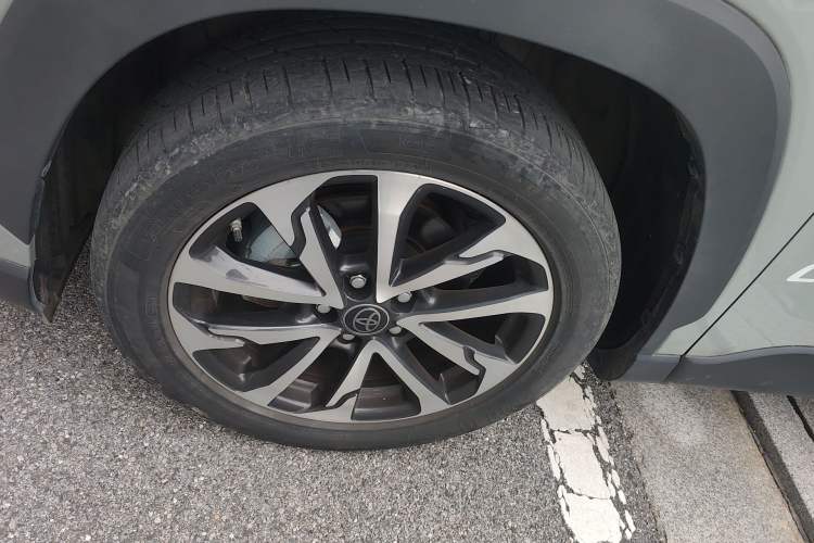 Used Toyota Corolla Cross 2022 2.0L Flagship Edition Left Front Wheel Hub