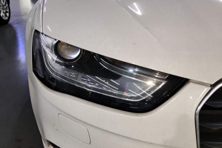 Used Audi A4L 2015 45 TFSI quattro Individual Sport Edition Right Front Headlight