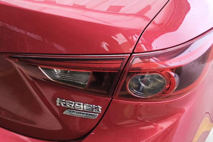 Used Mazda Mazda 3 Axela 2017 Sedan 1.5L Automatic Luxury Model Emission Standard China V
