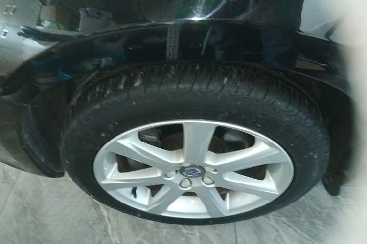 Used Volvo S60 2017 S60L T5 Intelligent Drive Edition Left Front Wheel Hub