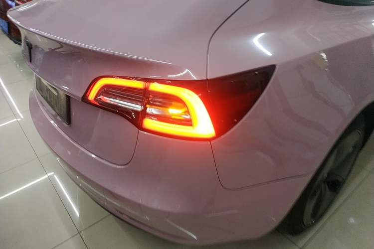 Used Tesla Model 3 (Import) 2019 Long-Range Rear-Wheel-Drive Version